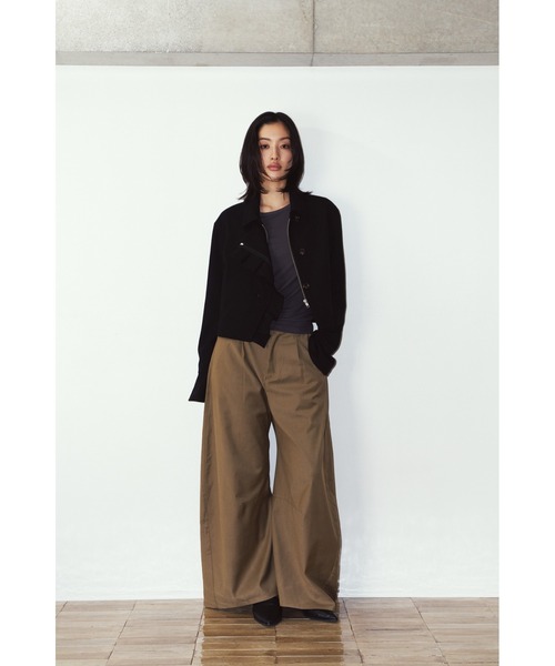Knuth Marf(クヌースマーフ)の「2way cropped frill jacket(その他アウター・レディース・ブラック/ベージュ・FREE)」の5枚目の写真