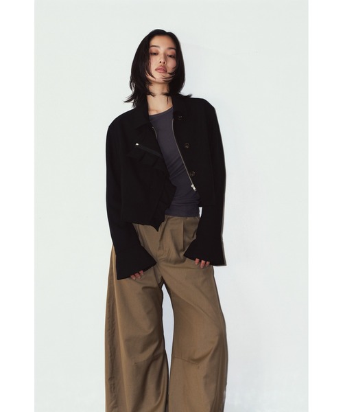 Knuth Marf(クヌースマーフ)の「2way cropped frill jacket(その他アウター・レディース・ブラック/ベージュ・FREE)」の10枚目の写真