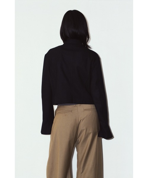 Knuth Marf(クヌースマーフ)の「2way cropped frill jacket(その他アウター・レディース・ブラック/ベージュ・FREE)」の13枚目の写真