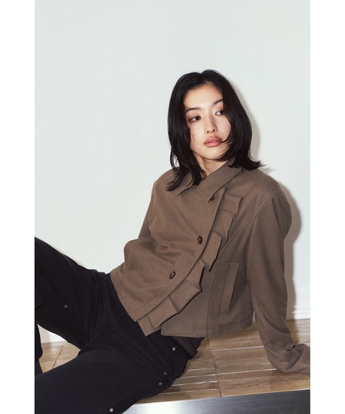 Knuth Marf(クヌースマーフ)の「2way cropped frill jacket(その他アウター・レディース・ブラック/ベージュ・FREE)」の17枚目の写真