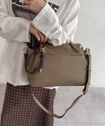 【WEB限定】チャーム付シボフェイクレザー2WAYバッグ