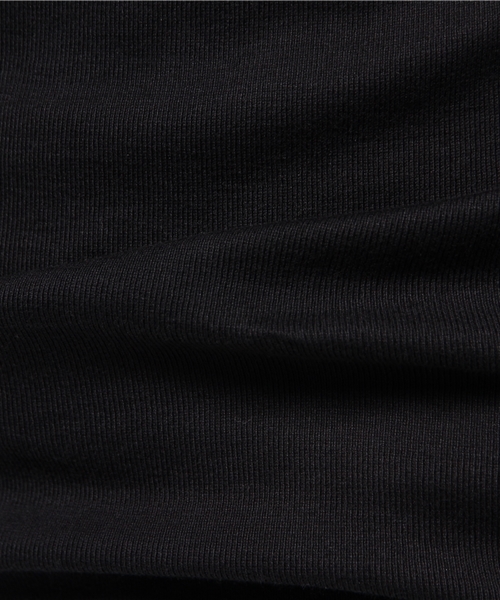 MOUSSY（マウジー）の「BASIC LONG SLEEVE TEE（Tシャツ/カットソー・レディース・ブラック/ホワイト/ブラウン/ネイビー・1/2）」の12枚目の写真