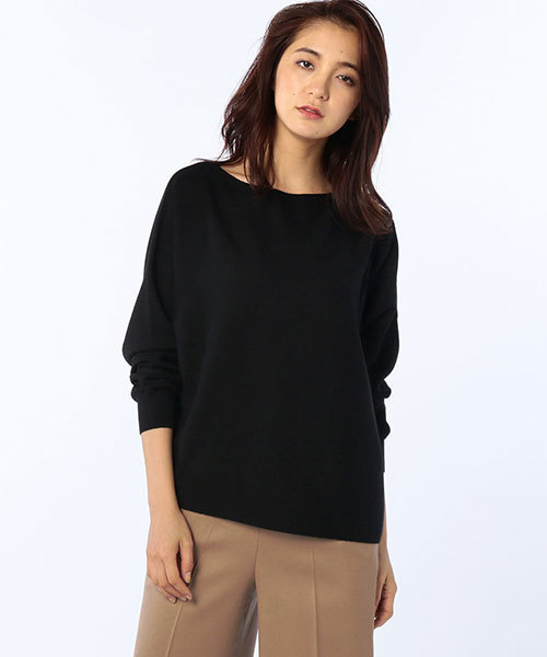 NOLLEY’S(ノーリーズ)の「アシンメトリープルオーバーニット(ニット/セーター・レディース・ライトブルー/ベビーピンク/レッド/ブラック・38)」の1枚目の写真