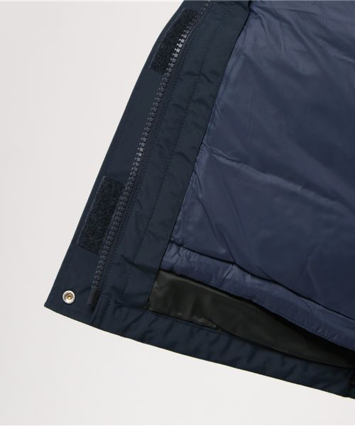 THE NORTH FACE(ザノースフェイス)の「ザ・ノース・フェイス ウィメンズダウンインナージャケット付マウンテンパーカー / グレーストリクライメイトパーカ(マウンテンパーカー・レディース・ネイビー/レッド/オリーブドラブ・SMALL/MEDIUM/LARGE/X-LARGE)」の5枚目の写真