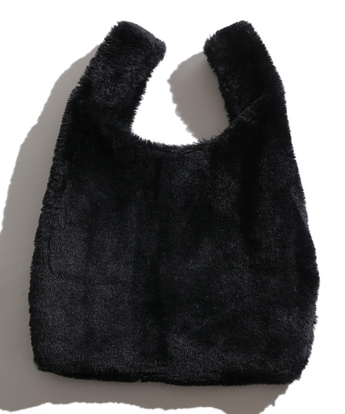 WEGO（ウィゴー）の「WEGO/ファーショッパーバッグ（トートバッグ・レディース・ブラック/グレー/ベージュ/ピンク・FREE）」の9枚目の写真