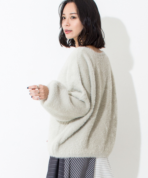 Furryrate(ファーリーレート)の「フェザーヤーンパフスリーブニットプルオーバー【シャギーニット】 (ニット/セーター・レディース・ライトグレー/ブラウン/グリーン/アイボリー/グレー系その他/サックスブルー/ラベンダー・FREE)」の22枚目の写真