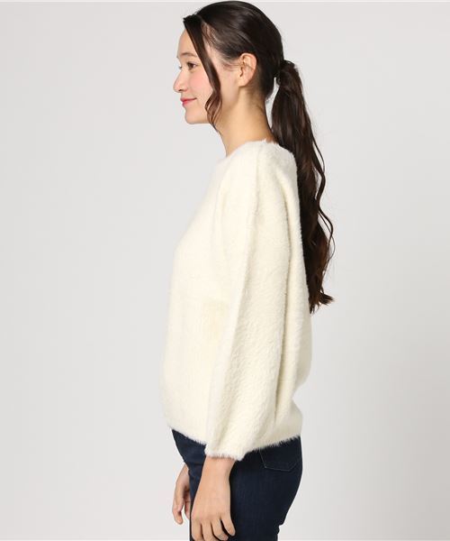 Furryrate(ファーリーレート)の「フェザーヤーンパフスリーブニットプルオーバー【シャギーニット】 (ニット/セーター・レディース・ライトグレー/ブラウン/グリーン/アイボリー/グレー系その他/サックスブルー/ラベンダー・FREE)」の16枚目の写真