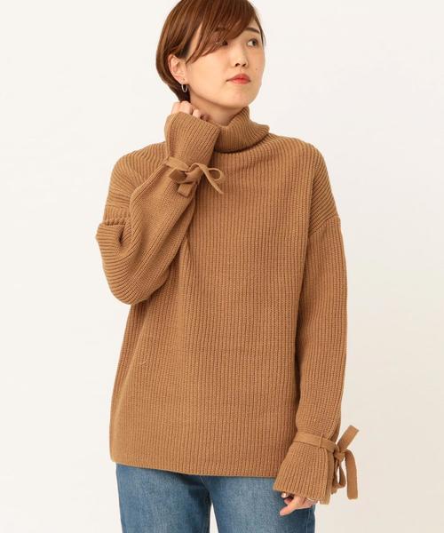 Another Edition(アナザーエディション)の「カタアゼタートル袖リボンPO(ニット/セーター・レディース・イエロー/ライトグレー/ベージュ・FREE)」の1枚目の写真