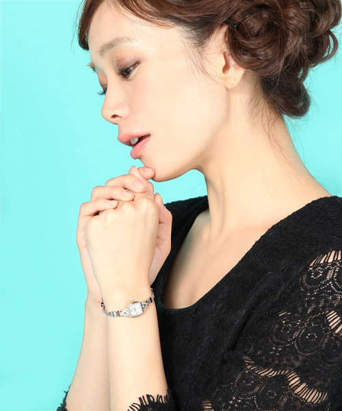 agete（アガット）の「【XMAS限定】12時計（10124127321）（アナログ