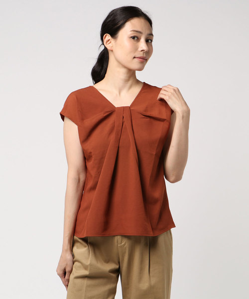 YECCA VECCA（イェッカヴェッカ）の「・タックブラウス（シャツ/ブラウス・レディース・ホワイト/パープル/ネイビー/ブラウン/イエロー・FREE）」の2枚目の写真