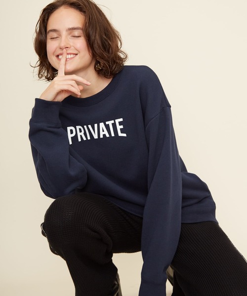 STUDIOUS（ステュディオス）の「【STUDIOUS】BACKカットオフビッグスウェット（スウェット・レディース・ネイビー/ワインレッド・FREE）」の12枚目の写真