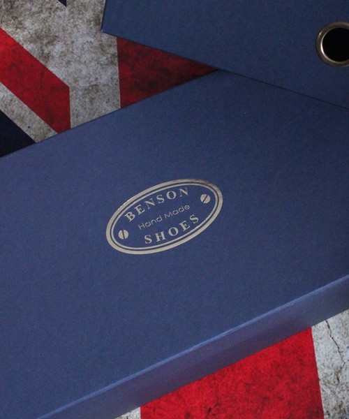 MEN'S BIGI(メンズビギ)の「【BENSON SHOES(ベンソン シューズ)】別注 ウイングチップ ビジネスシューズ(ドレスシューズ・メンズ・キャメル/バーガンディー・L/M/S)」の3枚目の写真