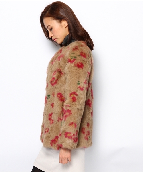 Ray BEAMS(レイビームス)の「□Ray BEAMS / ラビットファー プリントコート(その他アウター・レディース・ベージュ・0/1)」の3枚目の写真