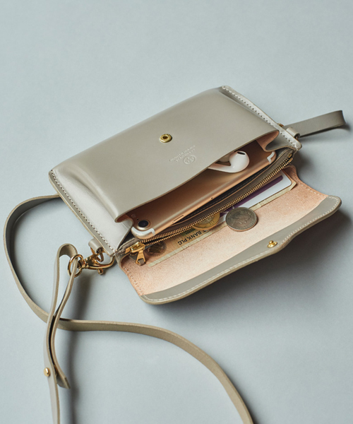 GLENROYAL（グレンロイヤル）の「【GLENROYAL/グレンロイヤル】Medium Purse Shoulder Strap/ミディアムパースショルダーストラップ(グレイスコレクション)（ショルダーバッグ・レディース・ベージュ/ボルドー/ブラック/ブラウン・00）」の15枚目の写真