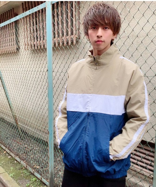 WESTSEA（ウエストシー）の「WEB限定　別注 切替 ナイロン トラックジャケット（ナイロンジャケット・メンズ・ブラック/ネイビー/パープル系その他2/ブルー系その他/ブルー/ブラック系その他/ベージュ/ブルー系その他3/ブルー系その他4/パープル系その他/ブルー系その他2/ベージュ系その他/ブルー系その他5/ブラック系その他2/パープル系その他3/パープル・M/L/XL）」の6枚目の写真