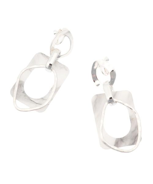 YECCA VECCA(イェッカヴェッカ)の「メタル×アクリルイヤリング(イヤリング・レディース・ベージュ/グレー・FREE)」の3枚目の写真