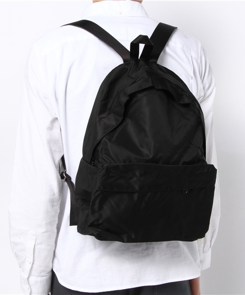 SHIPS(シップス)の「☆☆Herve Chapelier: ナイロン デイパック(バックパック/リュック・メンズ・ブラック/ブラウン/オリーブ/ネイビー・ONE SIZE)」の5枚目の写真