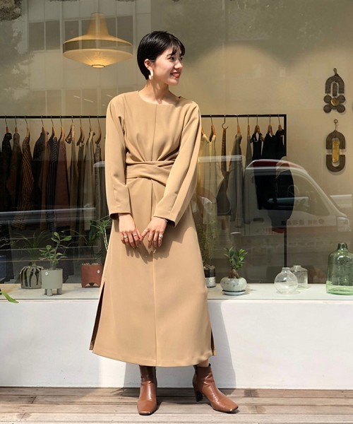 TODAYFUL（トゥデイフル）の「ウエストラップラウンドドレス（ワンピース・レディース・ベージュ/キナリ・36inch/38inch）」の4枚目の写真