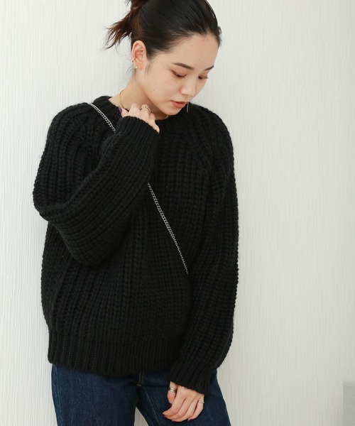 n'ee-ne（ネーネ）の「ビッグシルエットニット（ニット/セーター・レディース・アイボリー/ブラック/モカ/ベージュ/グリーン・FREE）」の2枚目の写真