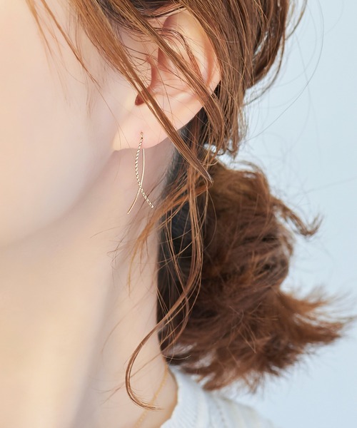 【K10】フィービー クロスラインアメリカンピアス セール】【K10】クロスラインアメリカンピアス/BOX＆ショッパーつき