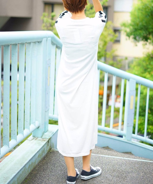 LB/S （エルビーエス）の「袖ラインワンピース ロング丈/マキシ丈（ワンピース・レディース・ホワイト/ブラック・MEDIUM/LARGE）」の9枚目の写真