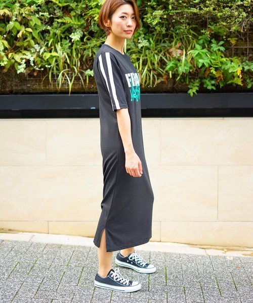 LB/S （エルビーエス）の「袖ラインワンピース ロング丈/マキシ丈（ワンピース・レディース・ホワイト/ブラック・MEDIUM/LARGE）」の5枚目の写真