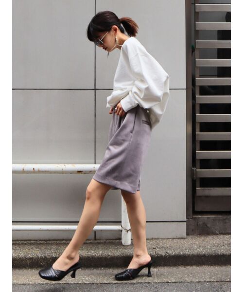 EMODA(エモダ)の「タックウエストハーフパンツ(その他パンツ・レディース・ブラック/ベージュ/グレー/その他・SMALL/MEDIUM)」の16枚目の写真