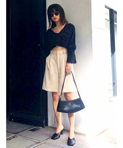 EMODA(エモダ)の「タックウエストハーフパンツ(その他パンツ・レディース・ブラック/ベージュ/グレー/その他・SMALL/MEDIUM)」の11枚目の写真