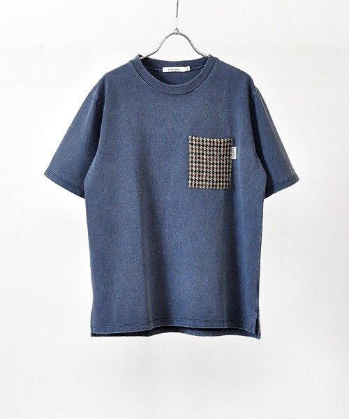 Hub&Spoke(ハブアンドスポーク)の「ハリスツイードポケットヘビー天竺ユーズド加工Tシャツ(Tシャツ/カットソー・メンズ・ネイビー/オフホワイト/スモークピンク/スミクロ・MEDIUM/LARGE/X-LARGE)」の3枚目の写真