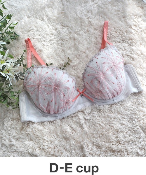 セール A By Amphi 脇すっきり寄せる ラメ エンブロイダリーレース ブラジャー D Ecup ブラジャー Amphi アンフィ のファッション通販 Zozotown