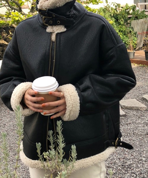 Doula Doula（ドゥーラドゥーラ）の「ボアブルゾンジャケット（ブルゾン・レディース・ブラック/ブラウン/グレイッシュベージュ/キャメル・M/L）」の22枚目の写真