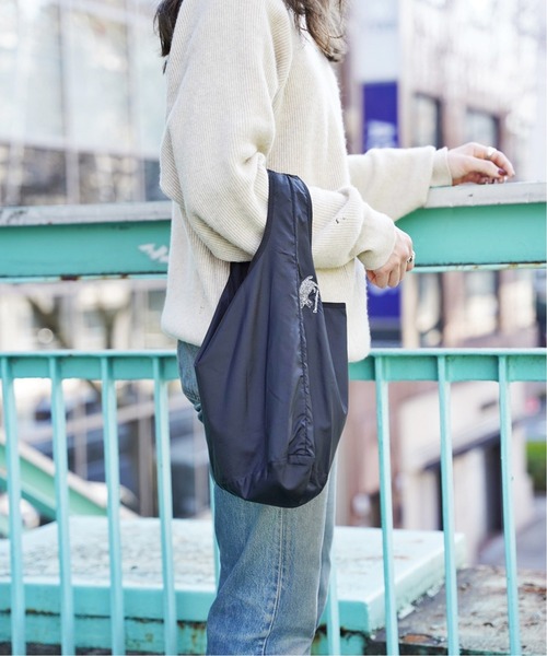 journal standard Furniture (ジャーナルスタンダードファニチャー)の「【decorameow】SHOPPING BAG S(エコバッグ/サブバッグ・レディース・チャコールグレー/ブラック・FREE)」の2枚目の写真