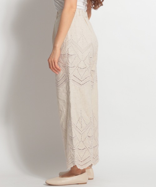 niko and...(ニコアンド)の「カットワークワイドパンツ(その他パンツ・レディース・ブラック/ライトベージュ・MEDIUM/LARGE)」の12枚目の写真