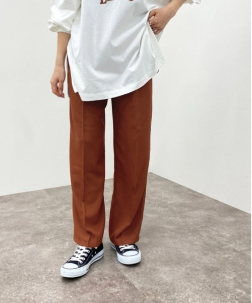 apres jour mignon（アプレジュールミニョン）の「シュエットストレートパンツ【ZOZOTOWN限定アイテム】（その他パンツ・レディース・ダークブラウン/アイボリー/ダークグリーン/ブルー系その他/ブラック/パープル/オレンジ・SMALL/X-LARGE/MEDIUM）」の7枚目の写真