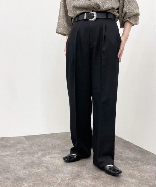 apres jour mignon（アプレジュールミニョン）の「シュエットストレートパンツ【ZOZOTOWN限定アイテム】（その他パンツ・レディース・ダークブラウン/アイボリー/ダークグリーン/ブルー系その他/ブラック/パープル/オレンジ・SMALL/X-LARGE/MEDIUM）」の2枚目の写真