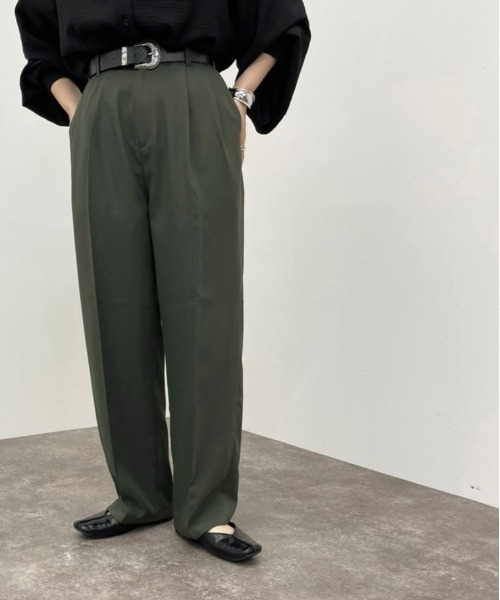 apres jour mignon（アプレジュールミニョン）の「シュエットストレートパンツ【ZOZOTOWN限定アイテム】（その他パンツ・レディース・ダークブラウン/アイボリー/ダークグリーン/ブルー系その他/ブラック/パープル/オレンジ・SMALL/X-LARGE/MEDIUM）」の4枚目の写真
