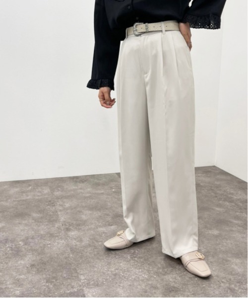 apres jour mignon（アプレジュールミニョン）の「シュエットストレートパンツ【ZOZOTOWN限定アイテム】（その他パンツ・レディース・ダークブラウン/アイボリー/ダークグリーン/ブルー系その他/ブラック/パープル/オレンジ・SMALL/X-LARGE/MEDIUM）」の9枚目の写真