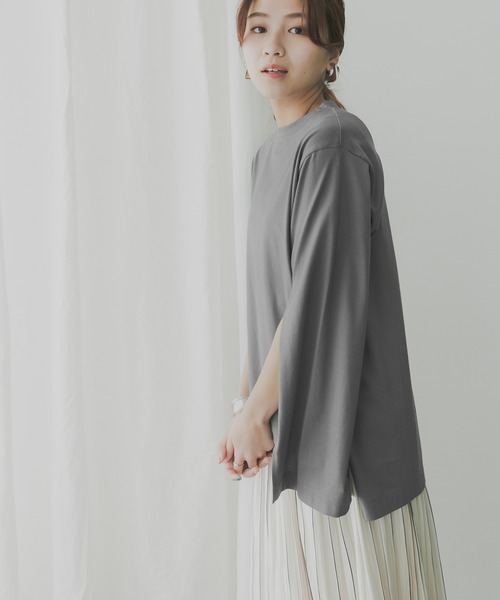 KBF+(ケービーエフプラス)の「KBF+ 袖スリットプルオーバー(Tシャツ/カットソー・レディース・チャコールグレー/オフホワイト/ライトカーキ・ONE)」の4枚目の写真