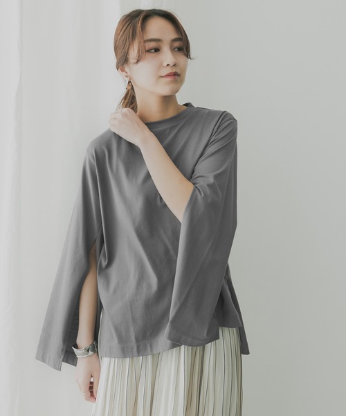 KBF+(ケービーエフプラス)の「KBF+ 袖スリットプルオーバー(Tシャツ/カットソー・レディース・チャコールグレー/オフホワイト/ライトカーキ・ONE)」の18枚目の写真