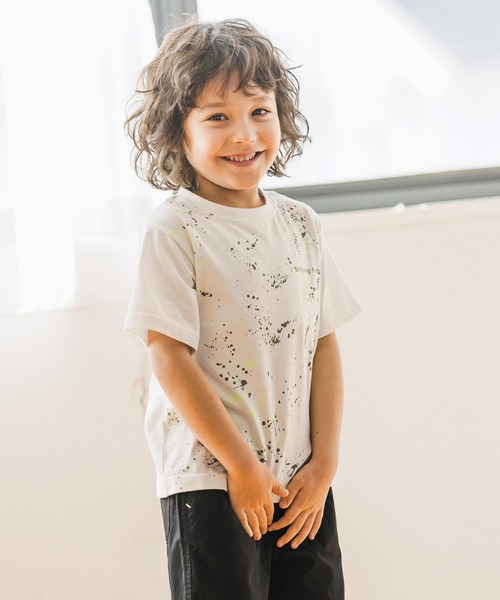 GLOBAL WORK（グローバルワーク）の「【キッズ】吸水速乾グラフィックT半袖/933562（Tシャツ/カットソー・キッズ・ホワイト系その他3/チャコールグレー/ホワイト/ホワイト系その他2/ブラック/ダークグレー/アイボリー/グレー/その他1/その他/オレンジ/その他2/グレー系その他6/ライトイエロー/ミント/ライトパープル/オフホワイト/ダークブラウン・110cm/120cm/130cm/150cm/160cm/100cm/140cm）」の4枚目の写真