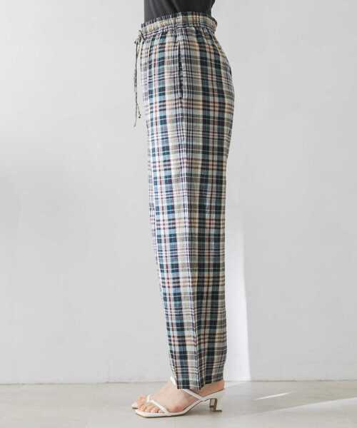 URBAN RESEARCH（アーバンリサーチ）の「マドラスチェックパンツ（その他パンツ・レディース・ネイビー/カーキ・FREE）」の9枚目の写真