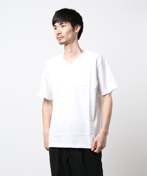 UNDERWRAPS(アンダーラップス)の「無地V/NポケットT (M3)(Tシャツ/カットソー・メンズ・ピンク/チャコールグレー/ブルー/ホワイト/ライトベージュ・M/L)」の2枚目の写真