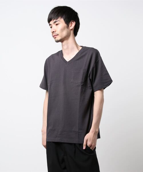 UNDERWRAPS(アンダーラップス)の「無地V/NポケットT (M3)(Tシャツ/カットソー・メンズ・ピンク/チャコールグレー/ブルー/ホワイト/ライトベージュ・M/L)」の3枚目の写真