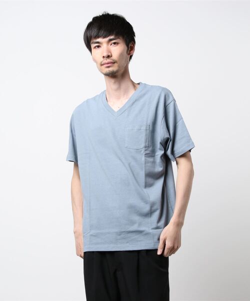 UNDERWRAPS(アンダーラップス)の「無地V/NポケットT (M3)(Tシャツ/カットソー・メンズ・ピンク/チャコールグレー/ブルー/ホワイト/ライトベージュ・M/L)」の1枚目の写真