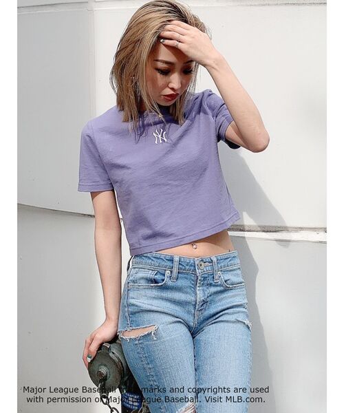 MLB（メジャーリーグベースボール）の「GYDA×MLB ショートTシャツ（Tシャツ/カットソー・レディース・チャコールグレー/オフホワイト/パープル・FREE）」の21枚目の写真