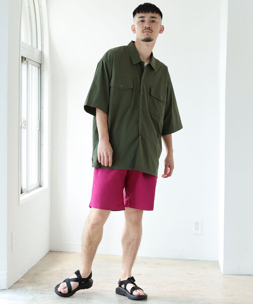 BEAMS(ビームス)の「BEAMS / ミリタリー ストレッチ リップストップ イージーシャツ(シャツ/ブラウス・メンズ・ブラック/オリーブ・MEDIUM/LARGE/SMALL/X-LARGE)」の3枚目の写真