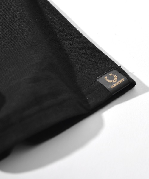 SOMEDIFF(サムディフ)の「【SOMEDIFF】フラワー刺繍ロゴTシャツ 半袖Tシャツ(Tシャツ/カットソー・メンズ・ブラック/ホワイト・L/XXL/M/XL)」の10枚目の写真