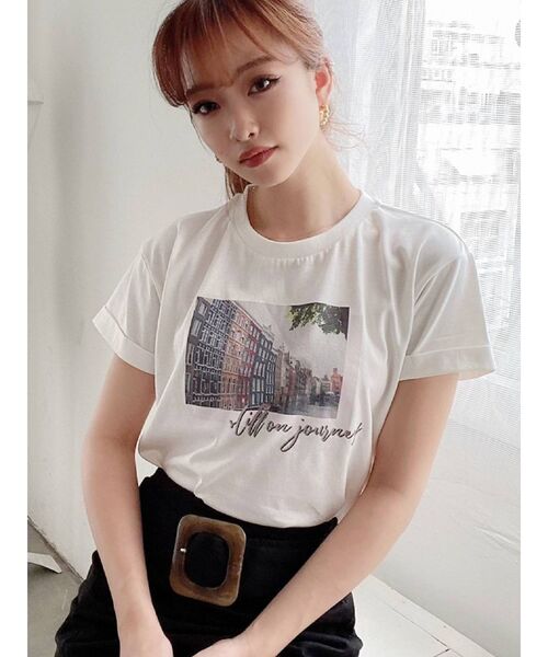 RESEXXY（リゼクシー）の「グラフィックTee（Tシャツ/カットソー・レディース・モカ/ブラック/ホワイト・FREE）」の2枚目の写真