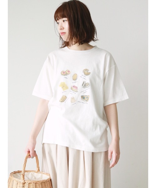 Samansa Mos2（サマンサ モスモス）の「焼き菓子プリントTシャツ（Tシャツ/カットソー・レディース・グレー/キナリ/オフホワイト・ﾌﾘ-）」の2枚目の写真