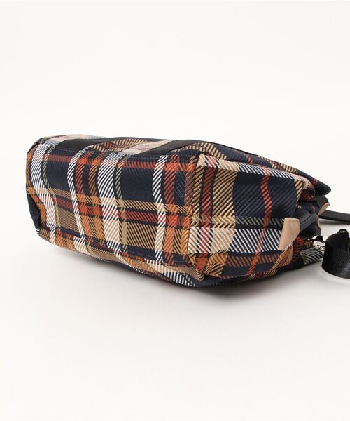 SAC（サック）の「口枠型ポリエステル素材プリントハンドバッグ  Happy&Sac（ハンドバッグ・レディース・ホワイト系その他/ネイビー/ワイン/レオパード・FREE）」の16枚目の写真